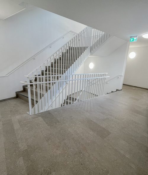 Bürgerzentrum Königsbrunn Treppe Fliesenverlegung